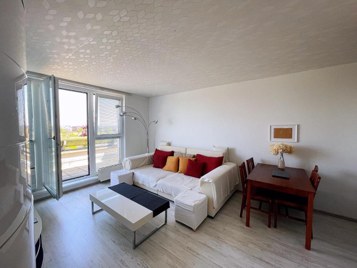 Schone Wohnung Mit Dachterrasse Виена Екстериор снимка